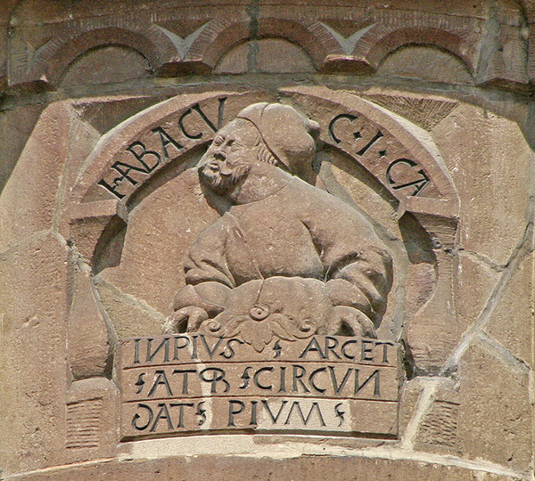 Johann Lachmann auf einem Relief am Erker des Käthchenhauses.
(Foto Stadtarchiv Heilbronn)