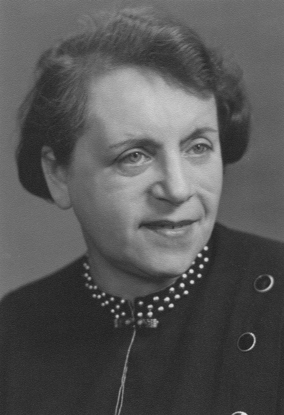 Franziska Schmidt (1899–1979) (Stadtarchiv Heilbronn) Franziska Schmidt (1899–1979)
(Stadtarchiv Heilbronn)