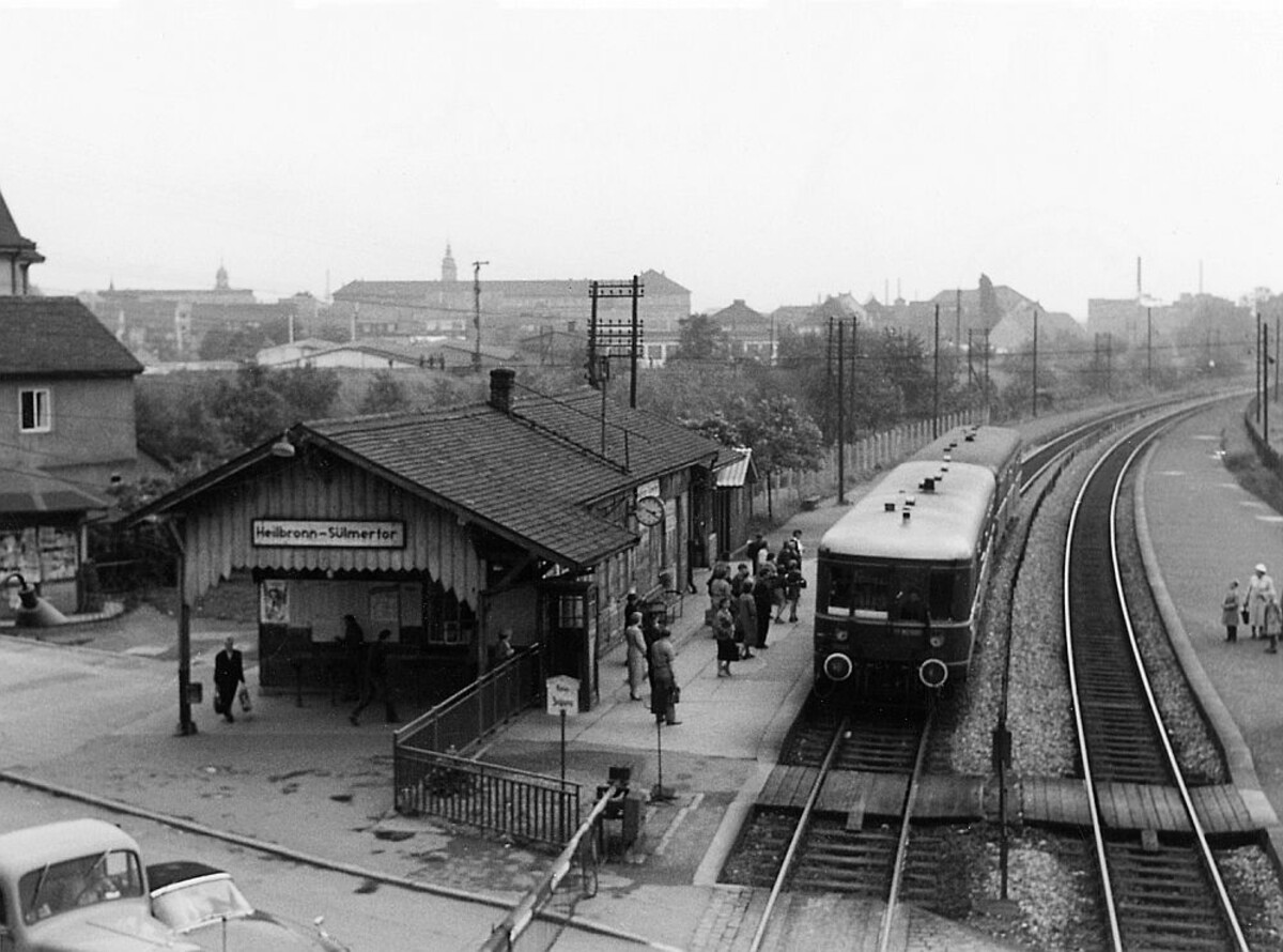 Der Haltepunkt Sülmertor, 1957 (Foto Stadtarchiv Heilbronn) Der Haltepunkt Sülmertor, 1957 (Foto Stadtarchiv Heilbronn)