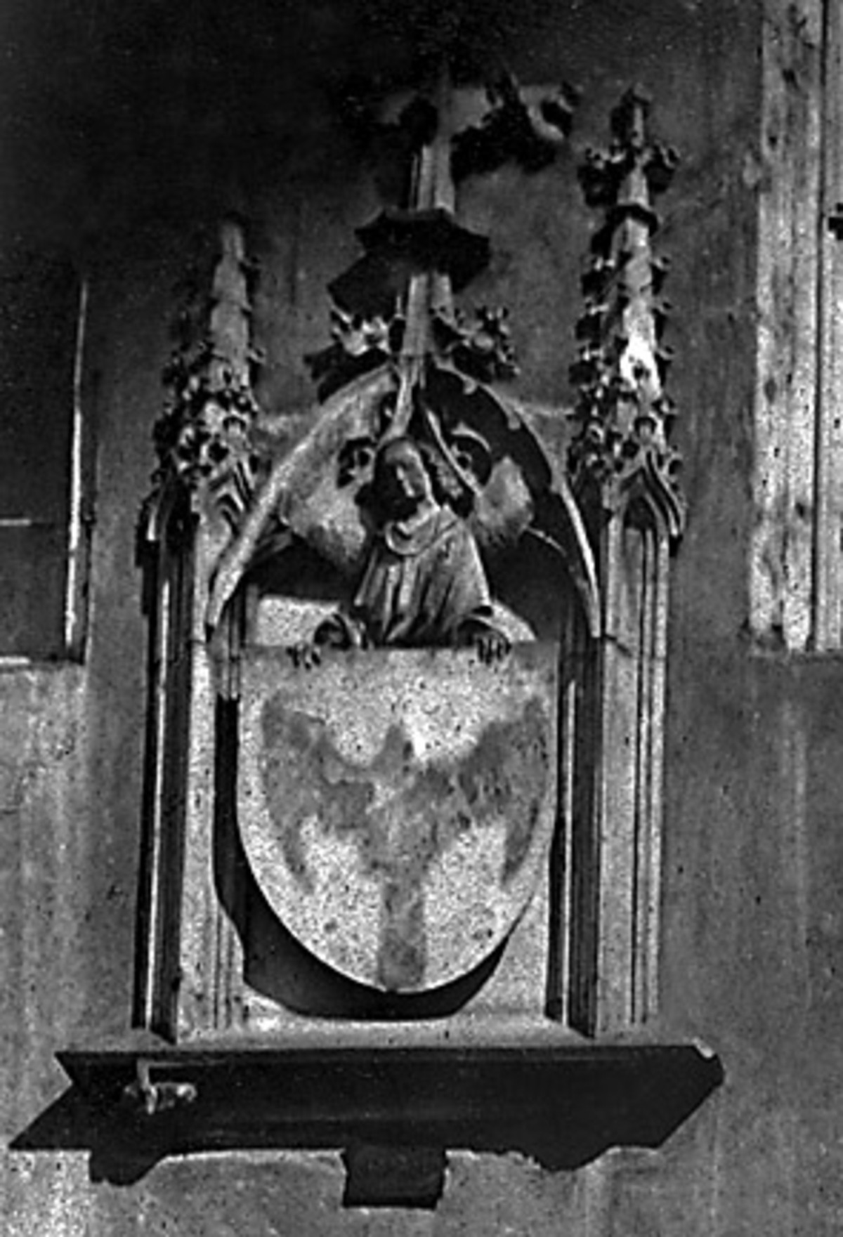 Ehemaliger Reichsadler am Heilbronner Rathaus; 19. Jahrhundert (Stadtarchiv Heilbronn) Ehemaliger Reichsadler am Heilbronner Rathaus; 19. Jahrhundert
(Stadtarchiv Heilbronn)