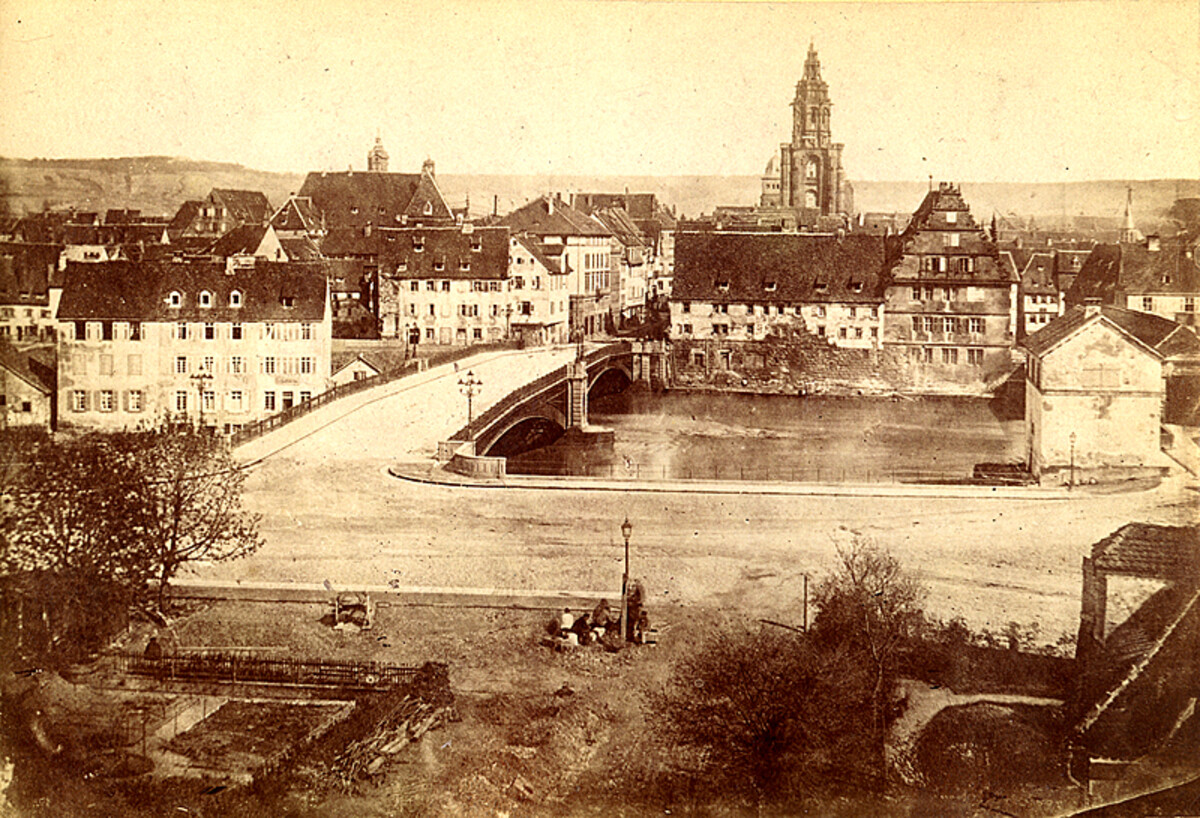 Neue und alte Neckarbrücke; 1867 (Stadtarchiv Heilbronn) Neue und alte Neckarbrücke; 1867
(Stadtarchiv Heilbronn)