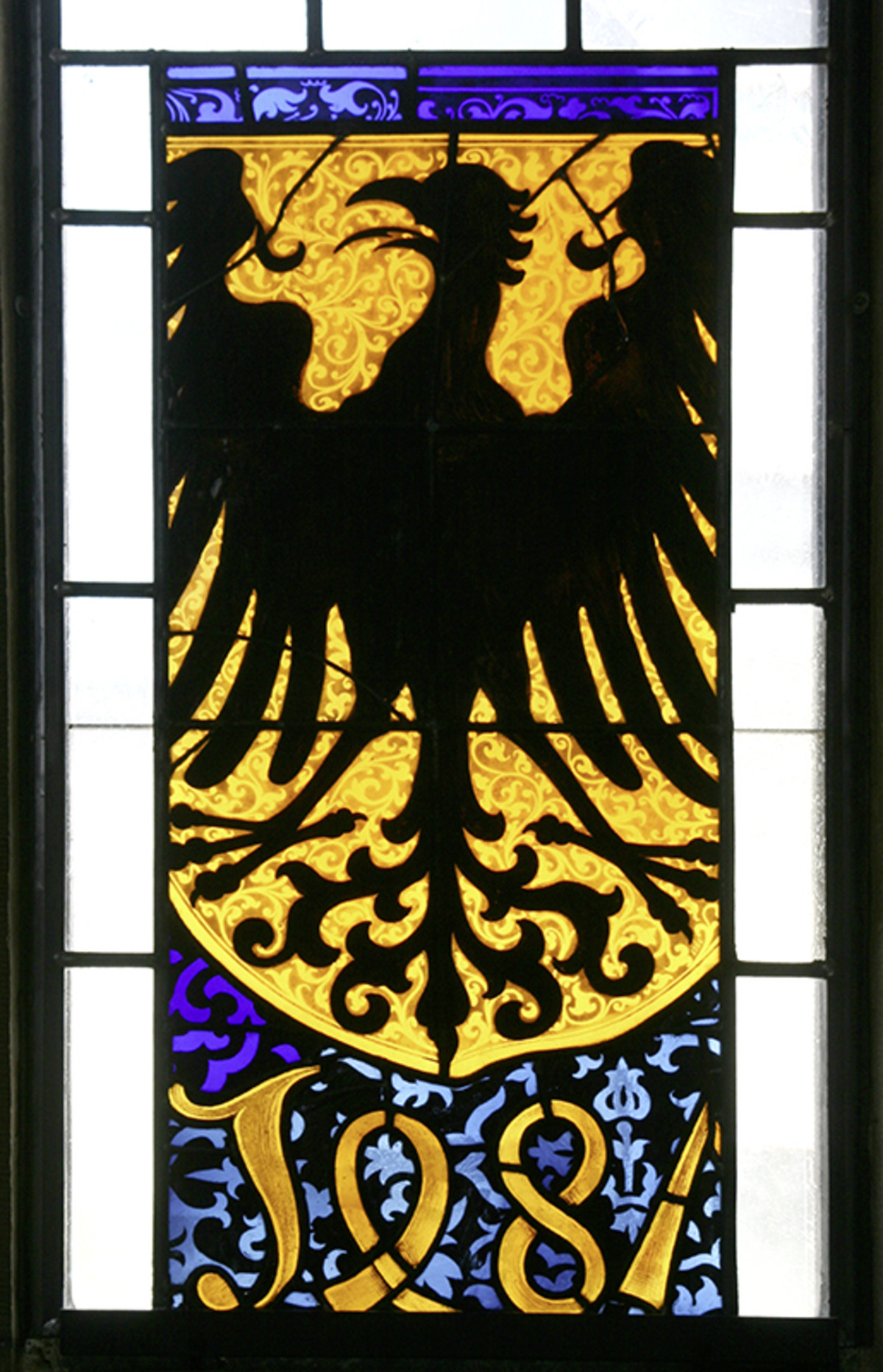 Das Stadtwappen in einem Fenster der Kilianskirche; 1487 (Foto Stadtarchiv Heilbronn) Das Stadtwappen in einem Fenster der Kilianskirche; 1487
(Foto Stadtarchiv Heilbronn)