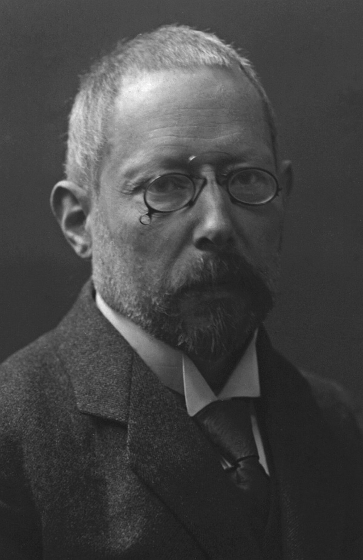 Moriz von Rauch (1868-1928) (Stadtarchiv Heilbronn) Moriz von Rauch (1868-1928)
(Stadtarchiv Heilbronn)