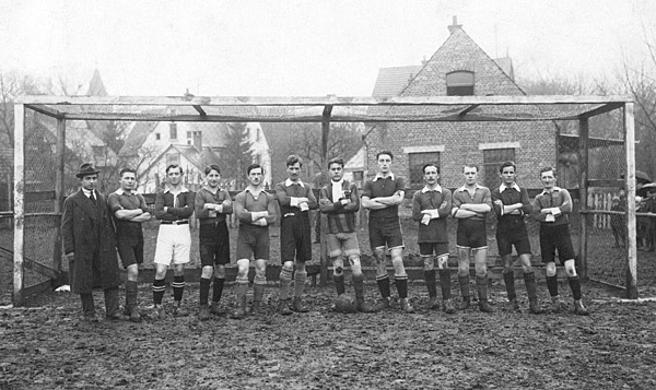 Eine Fußballmannschaft des Turnerbunds Jahn(Stadtarchiv Heilbronn)
