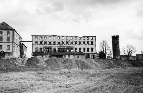 Auffüllung des alten Neckarbetts beim Bollwerksturm; Oktober 1952 
(Stadtarchiv Heilbronn)
