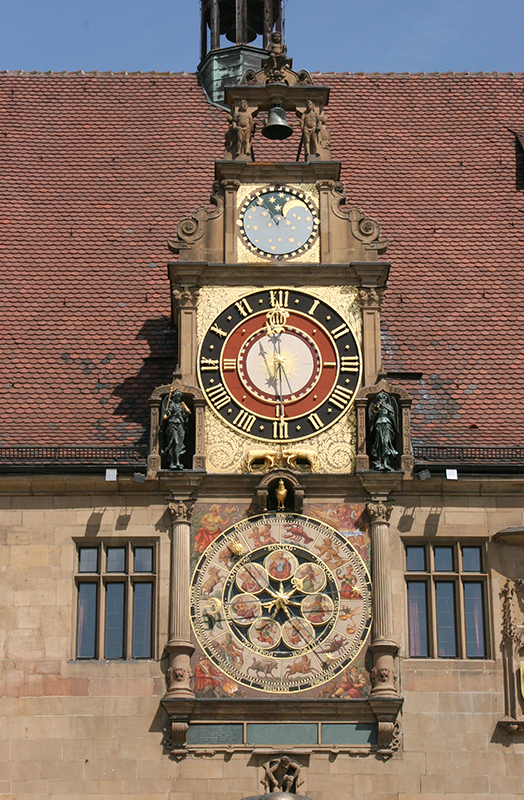 Die Kunstuhr am Heilbronner Rathaus; 2005 
(Foto Stadtarchiv Heilbronn)